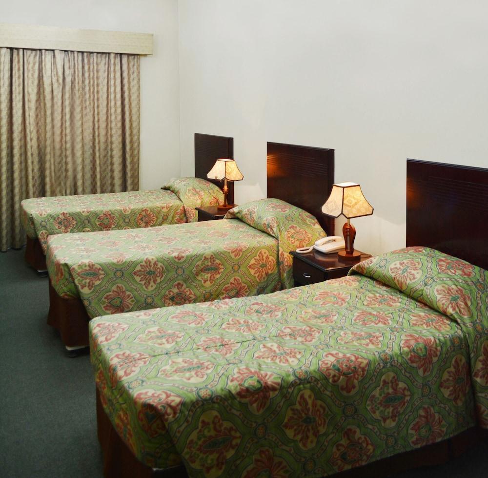 Galaxy Plaza Hotel Dubai Eksteriør billede